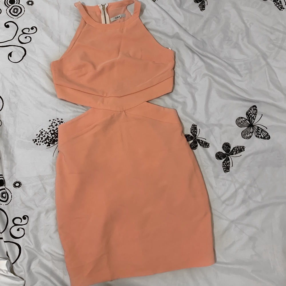 Cute cut out waist dress